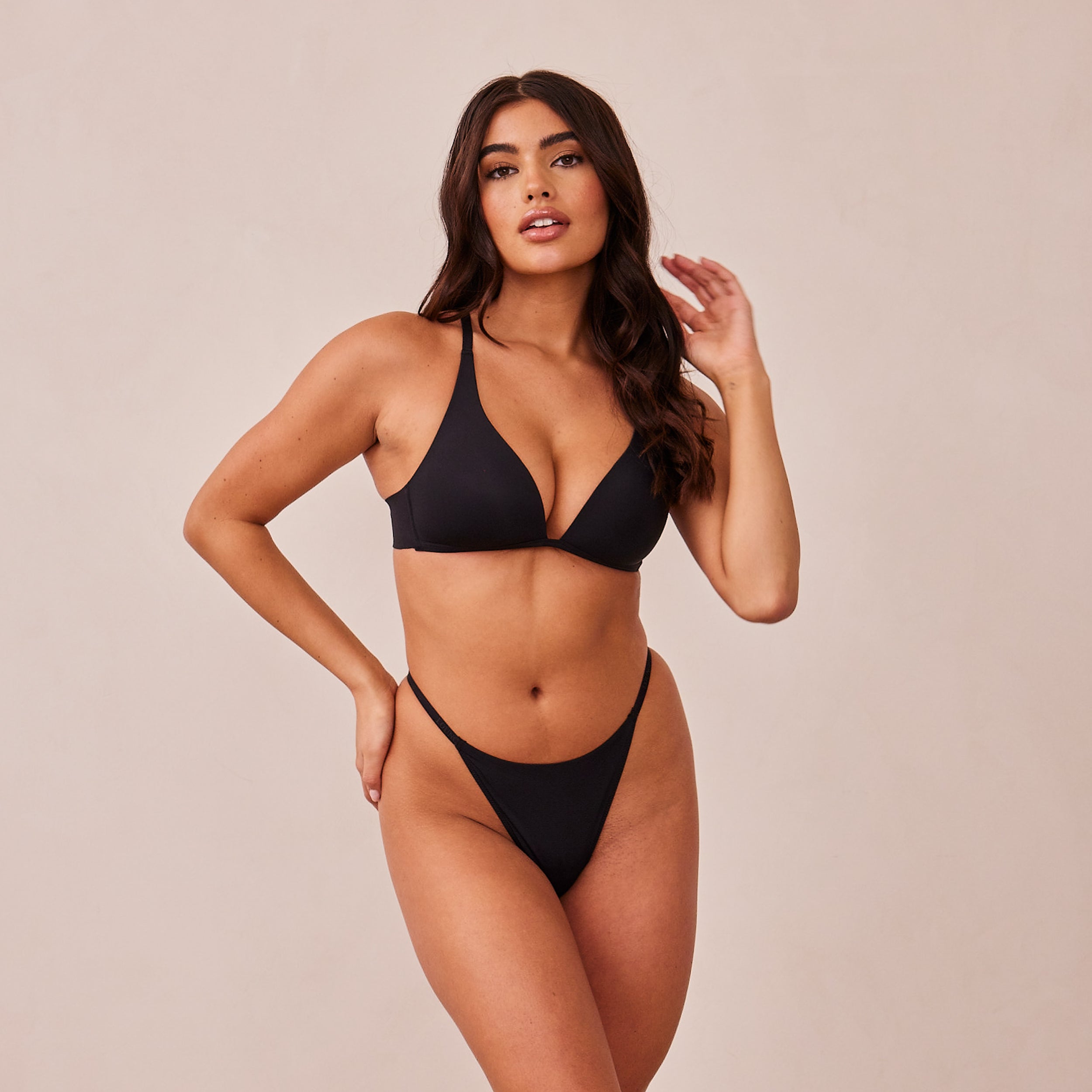 Light Non-Wired Plunge T-Shirt Bra - Black