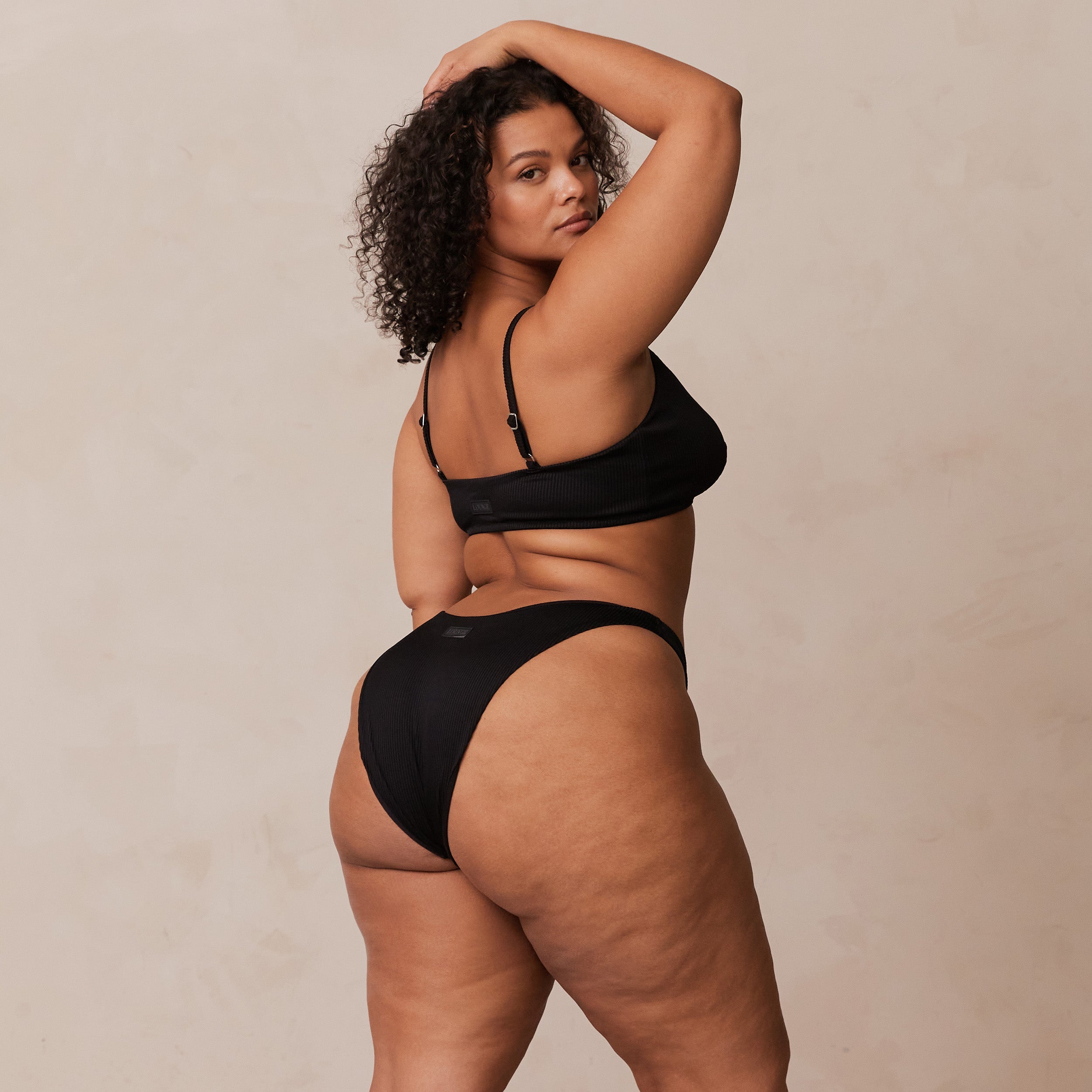 Ribbed Triangle Bra - Black - Image 20