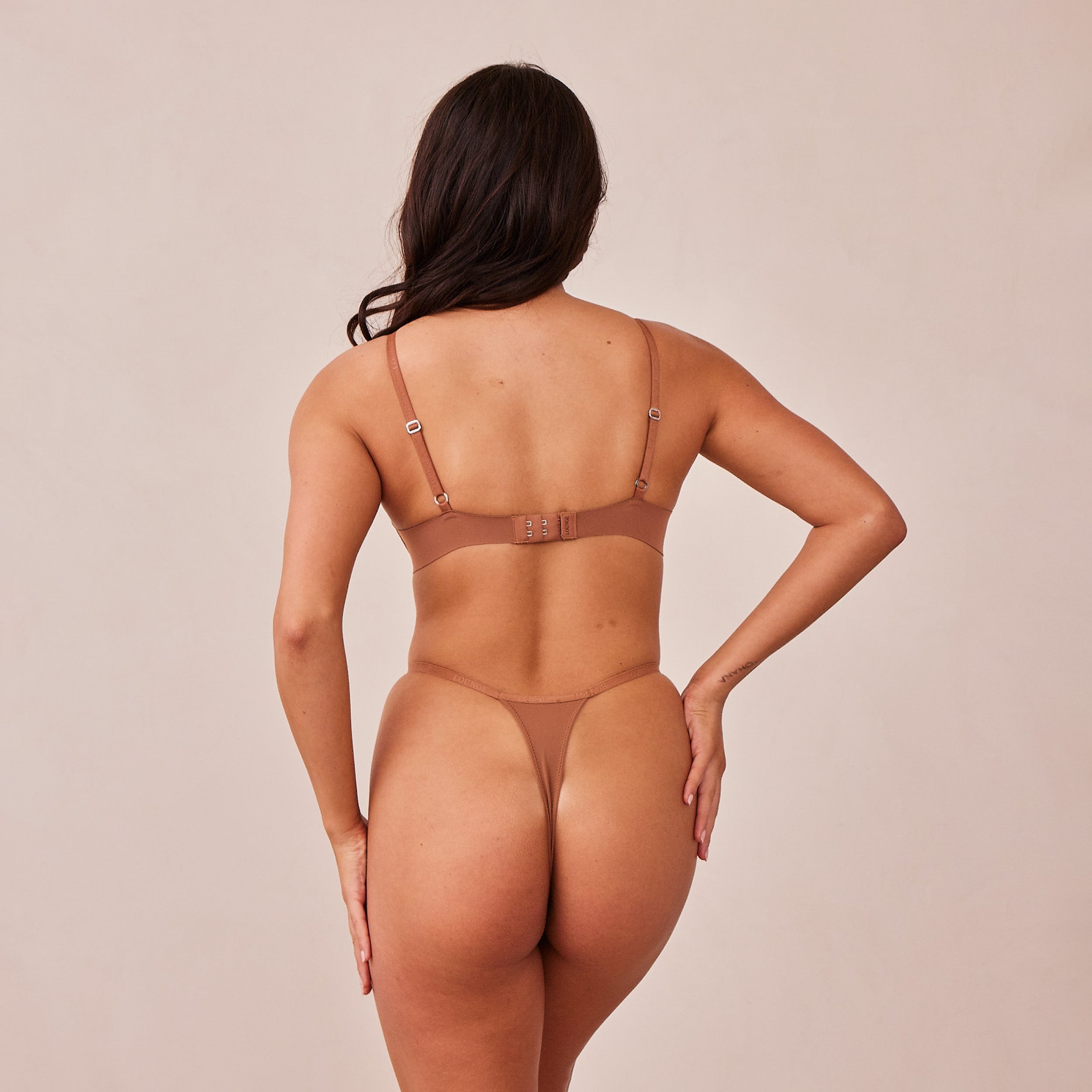 Light Non-Wired Plunge T-Shirt Bra - Mocha - Image 2