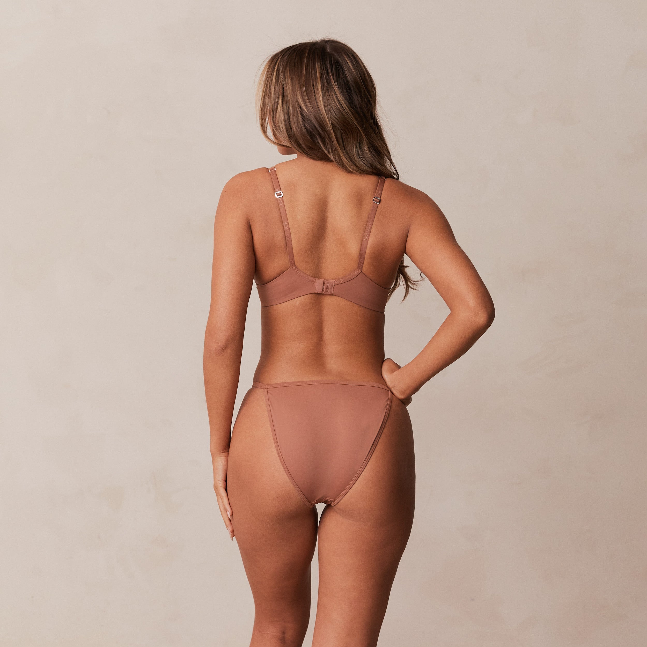 Classic Plunge T-shirt Bra - Mocha - Image 13