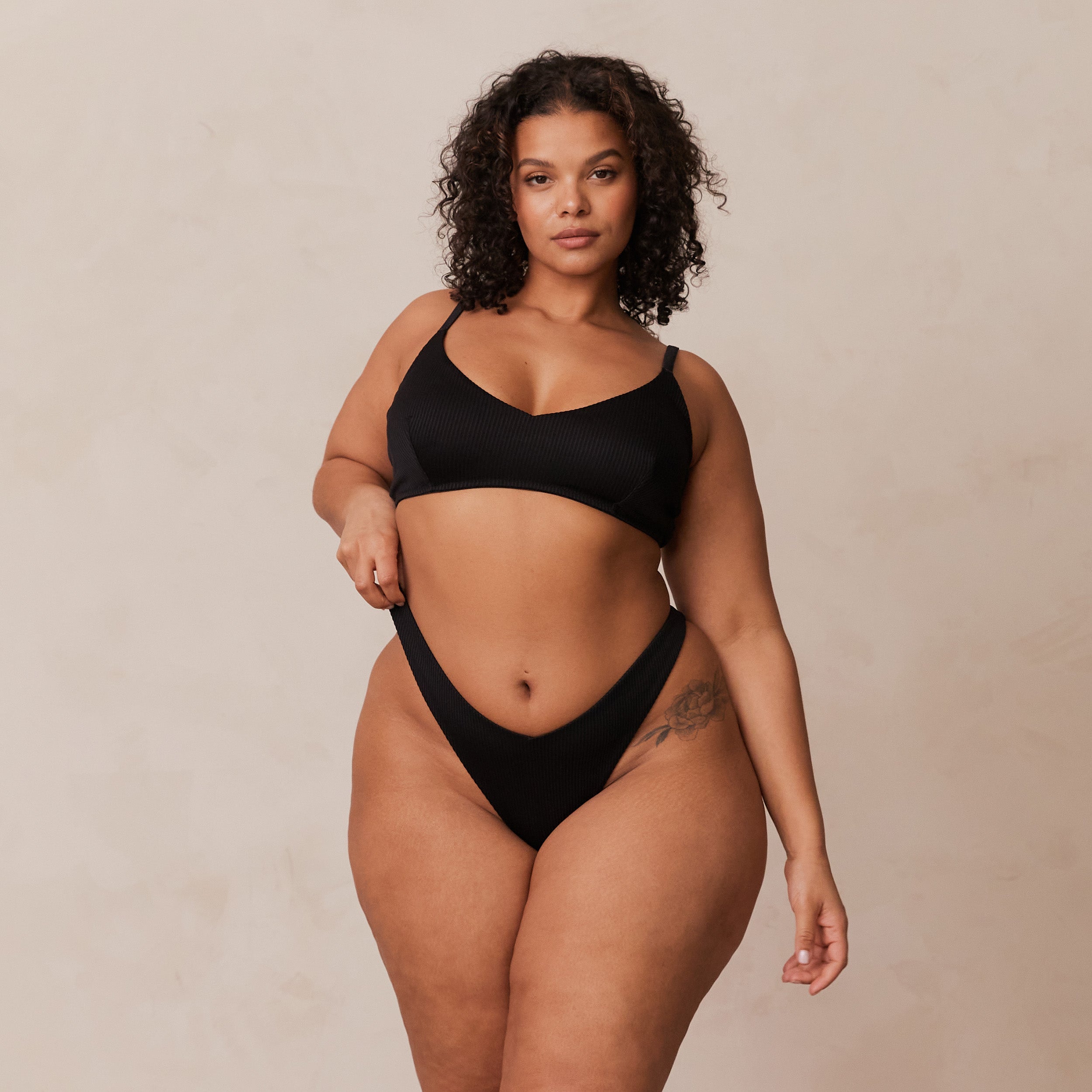 Ribbed Triangle Bra - Black - Image 21