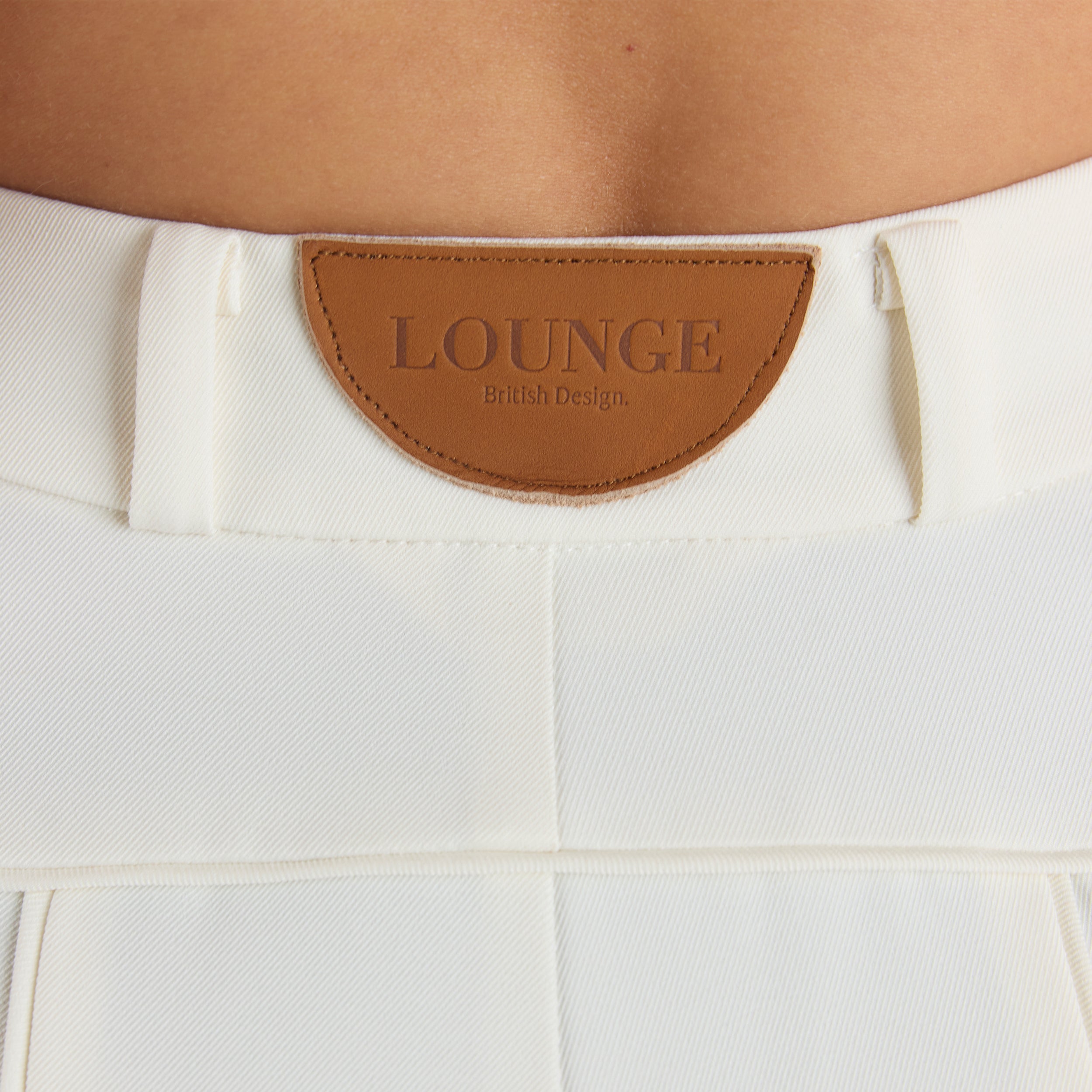 Wide-Leg Pleat Detail Trousers - Off White - Image 4