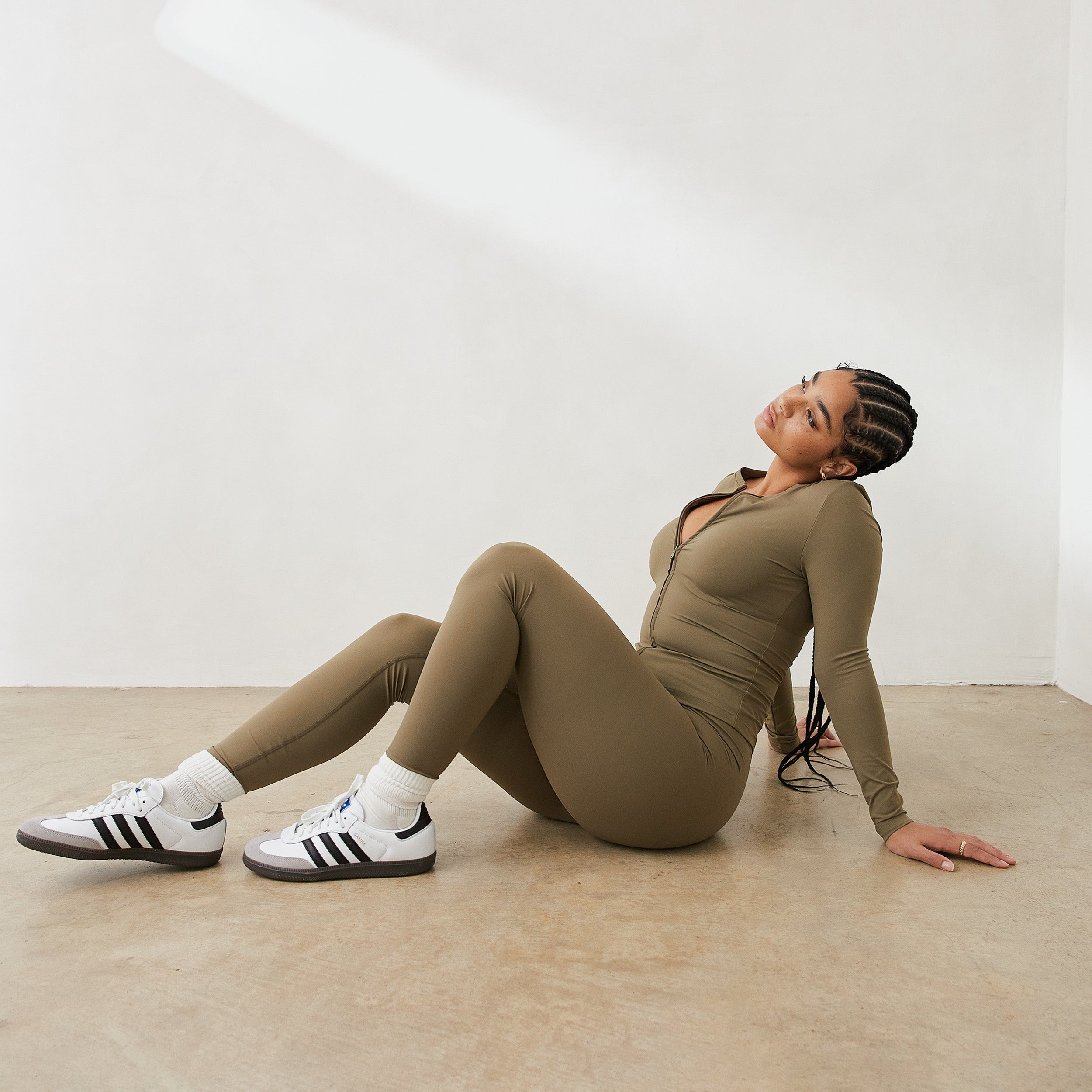 Essential Leggings - Olive - Image 4