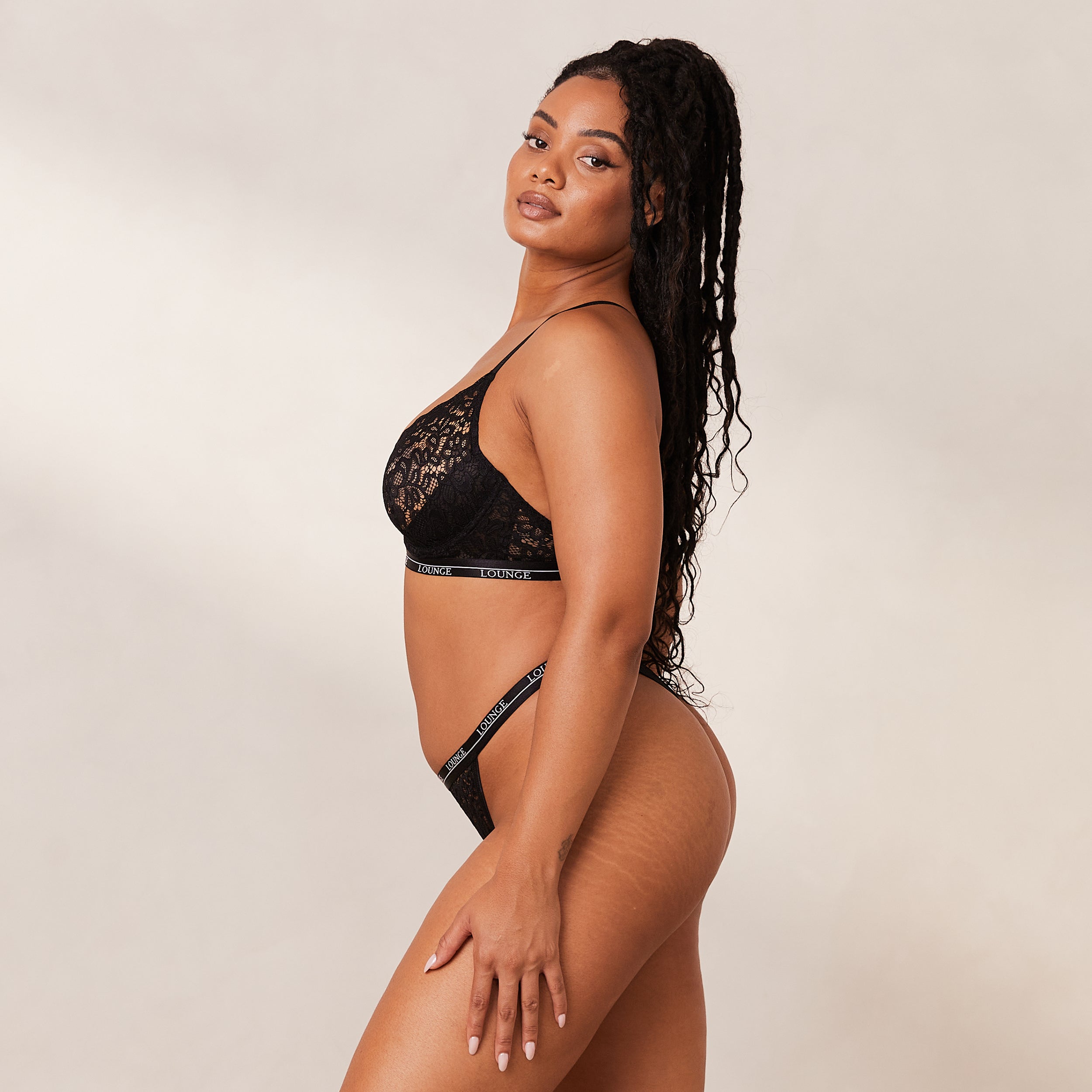 Balcony Bra - Black - Image 11