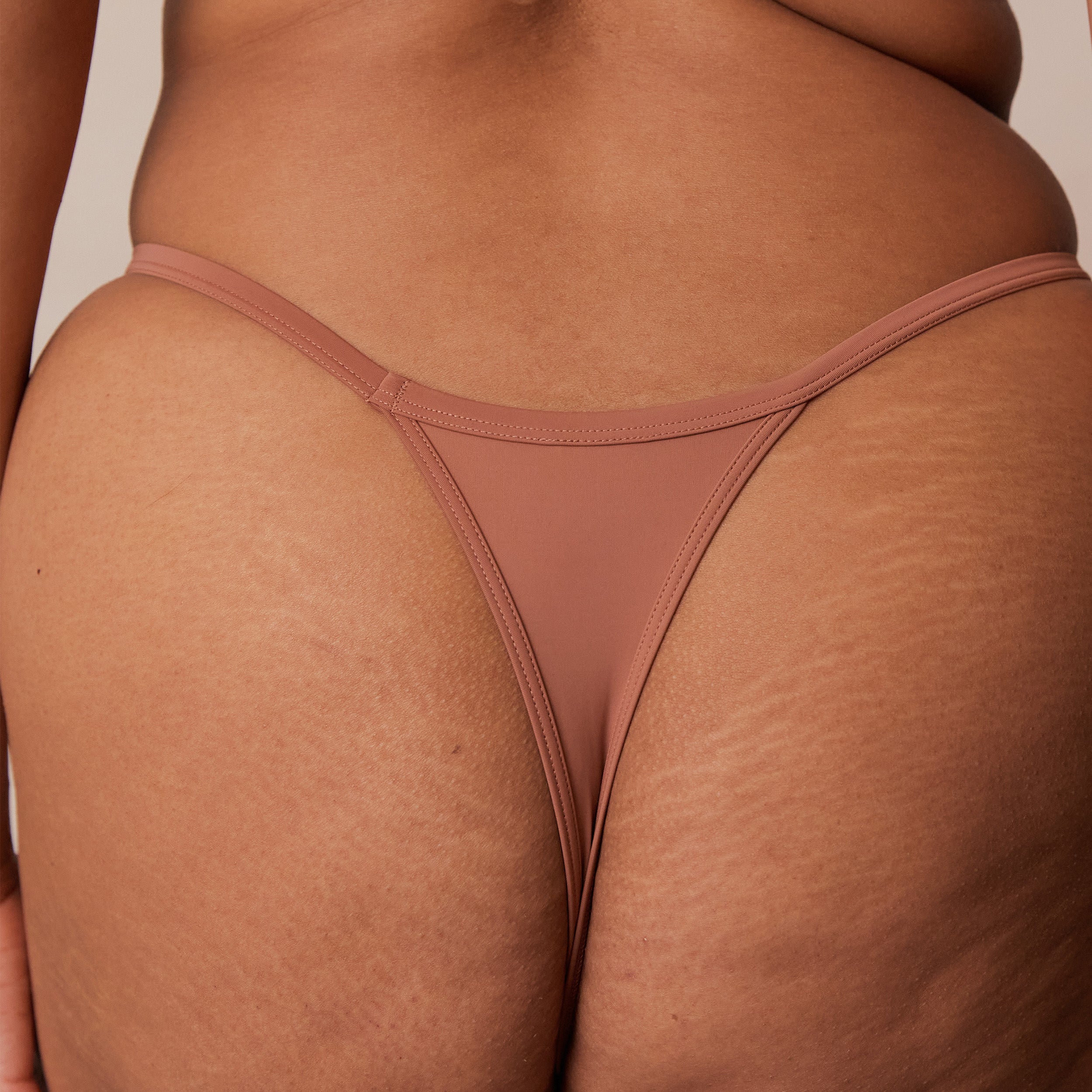 Classic Plunge T-shirt Bra - Mocha - Image 11